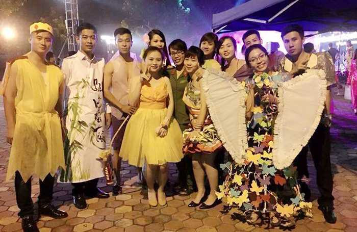 thầy cô giáo khoa Môi trường và 90 học viên lớp B12 - D37 - chuyên ngành Cảnh sát môi trường - Học viện Cảnh sát Nhân dân.