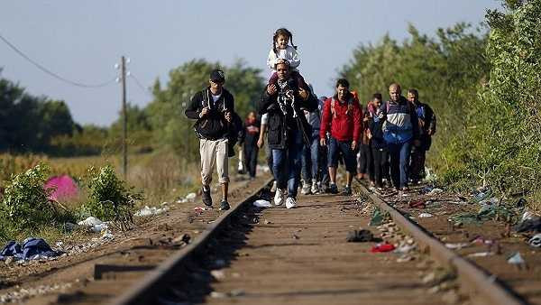 Slovenia: Chiều cao trung bình của người Slovenia là 173.85cm, trong đó nam giới Slovenia sở hữu chiều cao trung bình là: 180.3cm, còn phụ nữ Slovenia có chiều cao trung bình 167.4cm.