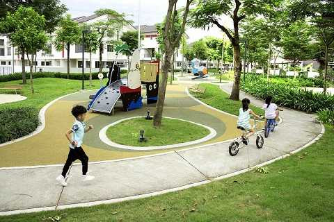 Nhà vườn Garden Homes được bao quanh bởi khoảng không gian xanh mát của vườn cây, sân chơi và công viên trong lành Nhà vườn Garden Homes được bao quanh bởi khoảng không gian xanh mát của vườn cây, sân chơi và công viên trong lành