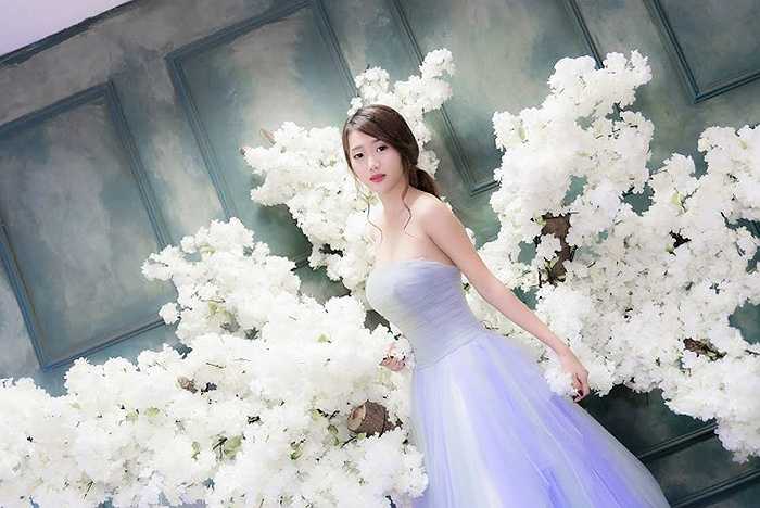 Cô bạn xinh đẹp này là Nguyễn Ngọc Quỳnh, sinh ra và lớn lên tại TP.HCM