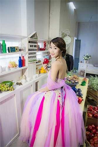 Quỳnh mơ ước trở thành một người mẫu nổi tiếng.