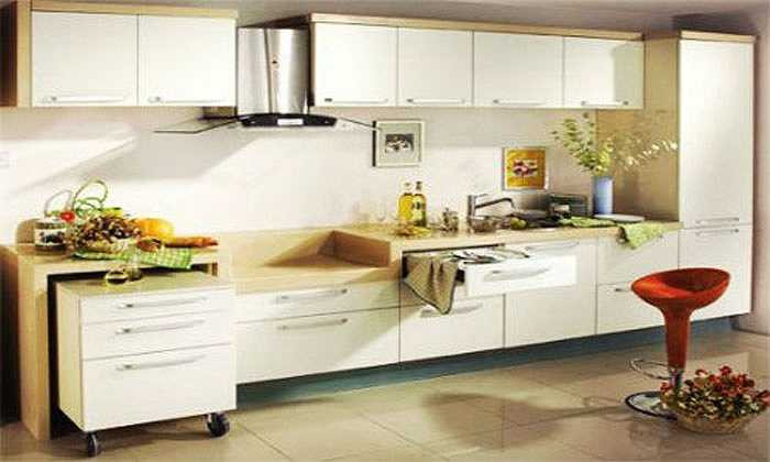 Ăn xong không dọn dẹp ngay mà chất hết thức ăn thừa và nồi chảo dơ vào phòng bếp đợi đến khi nấu bữa tiếp theo mới rửa dọn. Thói quen này vừa làm mất mỹ quan trong nhà, còn khiến thức ăn thừa và đống đồ dơ ảnh hưởng trực tiếp đến sức khỏe cũng như vận thế của nữ chủ nhà. (Thông tin trong bài chỉ mang tính tham khảo).