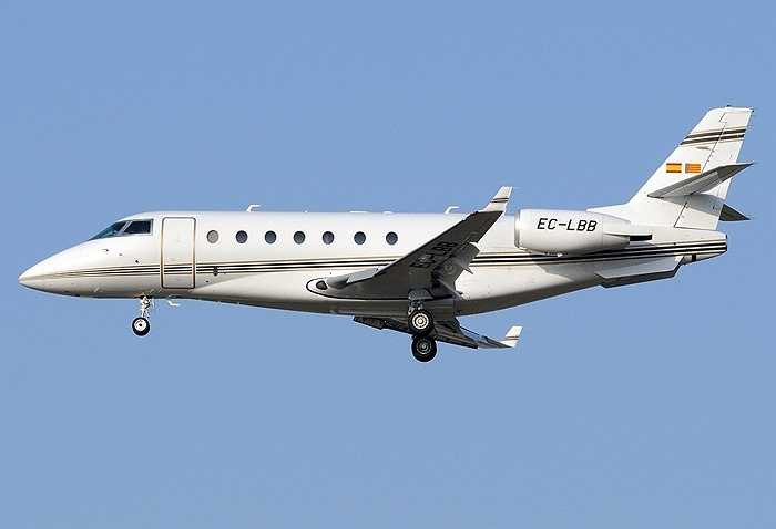 Máy bay Gulfstream G200 là loại chuyên cơ dân sự được thiết kế dành riêng cho những người giàu có, được thiết kế bởi hãng Israel Aircraft và được lắp ráp tại Tập đoàn hàng không vũ trụ của Israel (Israeli Aerospace Industries - IAI)