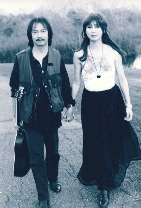  Lê Uyên Phương song hành trong âm nhạc, tình yêu.