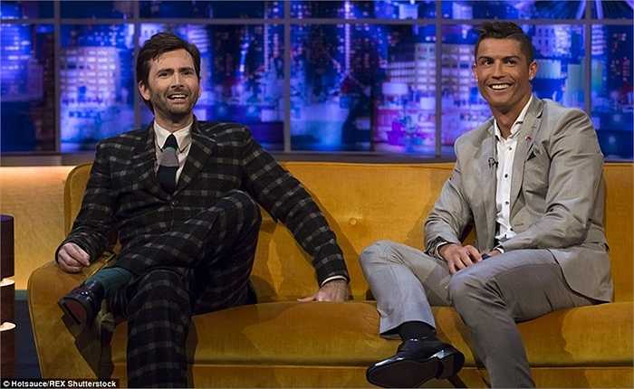Mặc dù vậy, ở vào thời điểm hiện tại, CR7 vẫn độc thân và anh tỏ ra thỏa mãn với cuộc sống như bây giờ