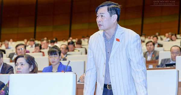 Đại biểu Nguyễn Đình Quyền (Ảnh: VPQH)