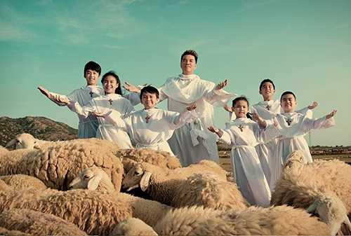 Đàm Vĩnh Hưng ví mình như "con chiên lạc đàn"