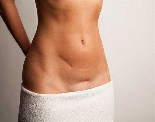 Ung thư cổ tử cung: ở Ấn Độ, có hơn 1/3 số phụ nữ phải chịu đau đớn và chết vì bệnh ung thư cổ tử cung. Nguyên nhân của loại ung thư chết người này là do quan hệ tình dục ở độ tuổi sớm, với nhiều bạn tình và khả năng miễn dịch thấp. Nhiễm HIV cũng là một nguyên nhân của ung thư cổ tử cung ở phụ nữ 