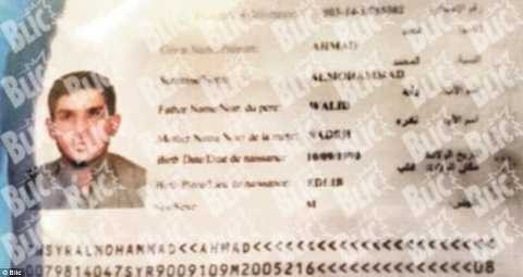 Hộ chiếu của Ahmed Almuhamed được tìm thấy ở hiện trường
