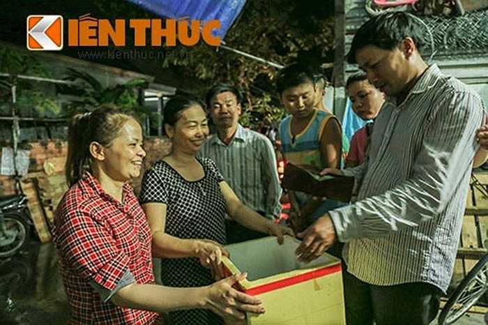Hoàn cảnh của hai mẹ con rất khó khăn. Sau khi xảy ra sự việc, một chiếc thùng từ thiện đã được những người hàng xóm lập tại hiện trường để quyên góp tiền hỗ trợ cho gia đình các nạn nhân lo mai táng. 