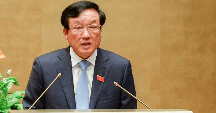 Viện trưởng Viện kiểm sát nhân dân Tối cao Nguyễn Hoà Bình báo cáo trước Quốc hội sáng 16/11 (Ảnh: VPQH)