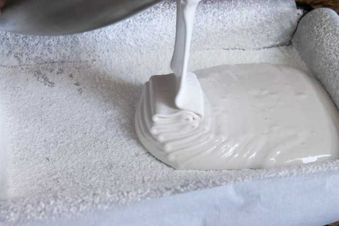 "Đốn tim" chàng với kẹo dẻo marshmallow mềm như bông