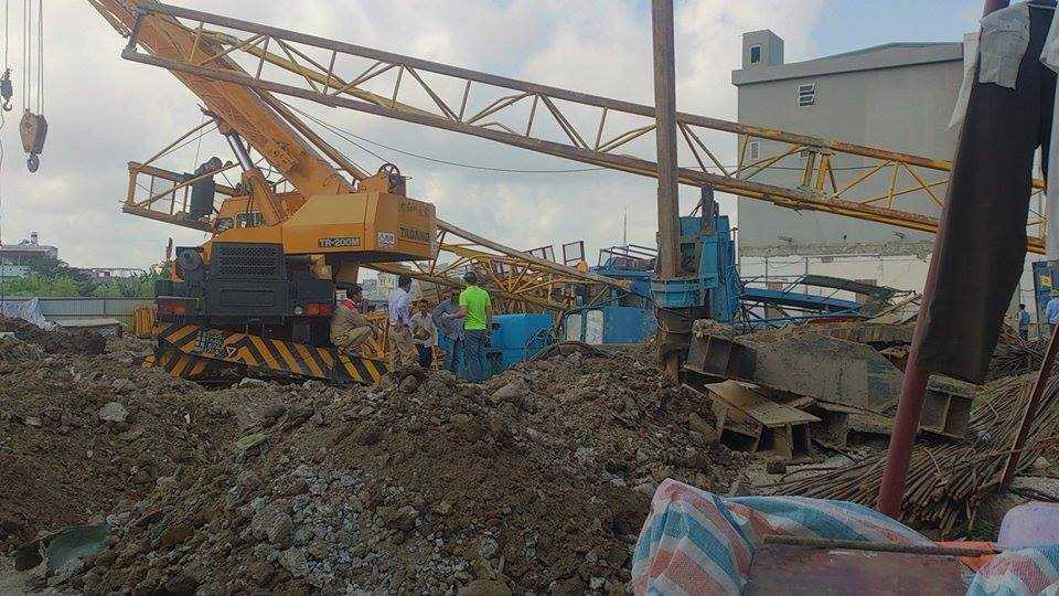 Hải Phòng: Sập cần cẩu hơn 70m, nhiều người thương vong