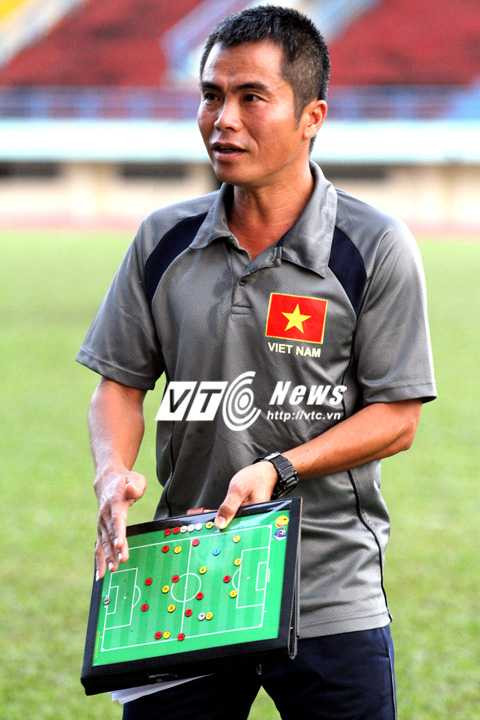 HLV Phạm Minh Đức ưu tiên cầu thủ hiểu rõ các chỉ thị của ông (Ảnh: Hoàng Tùng) HLV Phạm Minh Đức ưu tiên cầu thủ hiểu rõ các chỉ thị của ông (Ảnh: Hoàng Tùng)