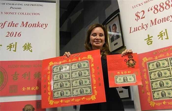 Đích thân Bộ trưởng Tài chính Mỹ Rosie Rios giới thiệu tờ tiền mới này