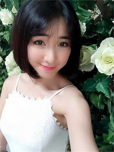 Cô để lại ấn tượng với công chúng với những sản phẩm âm nhạc chất lượng cùng phong cách thời trang trẻ trung, cá tính và năng động. 