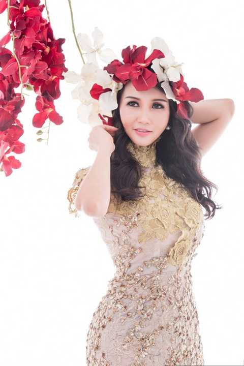 hế nên, 3 con mòn con mắt là lời nói mà Hoa hậu thường nhận được mỗi ngày.