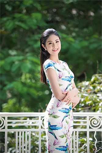 Hoa hậu Việt Nam 2010 ngày càng quyến rũ.