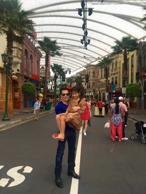 Bảo Tiên hạnh phúc vì có một người cha tuyệt vời.