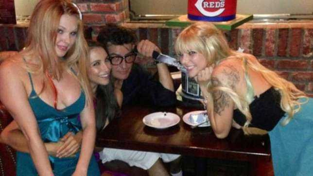 Cận cảnh hóa đơn "bịt miệng" triệu đô và những bữa tiệc sex lên đến 50 người của Charlie Sheen.