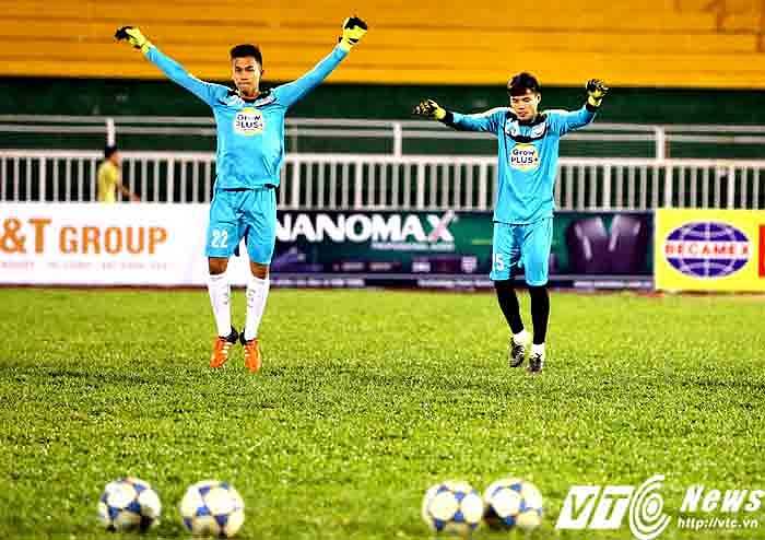 U21 HAGL có 2 thủ môn là Văn Tiến và Minh Hoàng (Ảnh: Quang Minh)