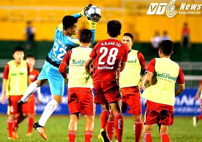 Văn Tiến thể hiện khá tốt trong buổi tập tối qua (Ảnh: Quang Minh)