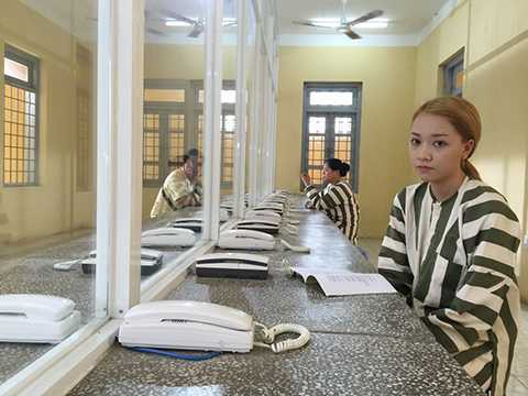 Và thậm chí có lúc, cô còn phải ngồi tù vì những hành động nông nổi của mình.