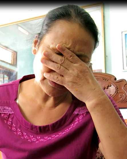 Chị Nguyễn Thị Ninh - cán bộ y tế về hưu, con gái liệt sĩ Chữ - kể chuyện về cha mình và mong muốn được đem “lọ mỡ người” đi xét nghiệm ADN.