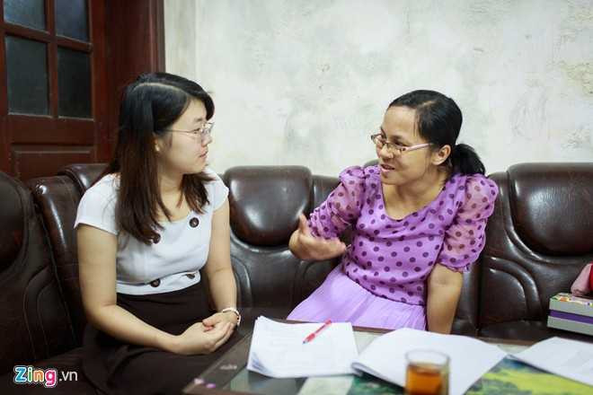 Cuộc sống thường ngày của nữ phó giáo sư ngôn ngữ học 8X