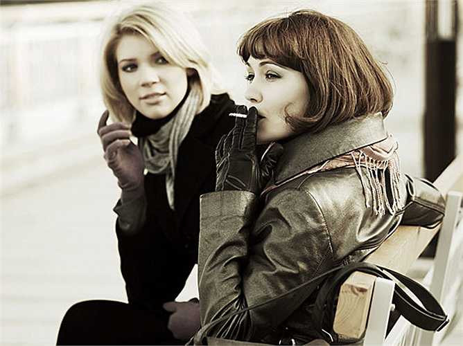 Sau 10 năm, nguy cơ ung thư phổi sẽ giảm nhiều như người không hút thuốc. Nói cách khác, bạn sẽ được an toàn khỏi bệnh ung thư phổi trong 10 năm tới sau khi bỏ hút thuốc. 