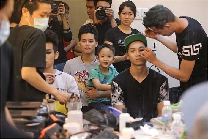 Tập 7 'Bước nhảy ngàn cân' chuẩn bị lên sóng vào lúc 21 giờ tối chủ nhật tuần này, 22/11/2015 trên VTV3. 