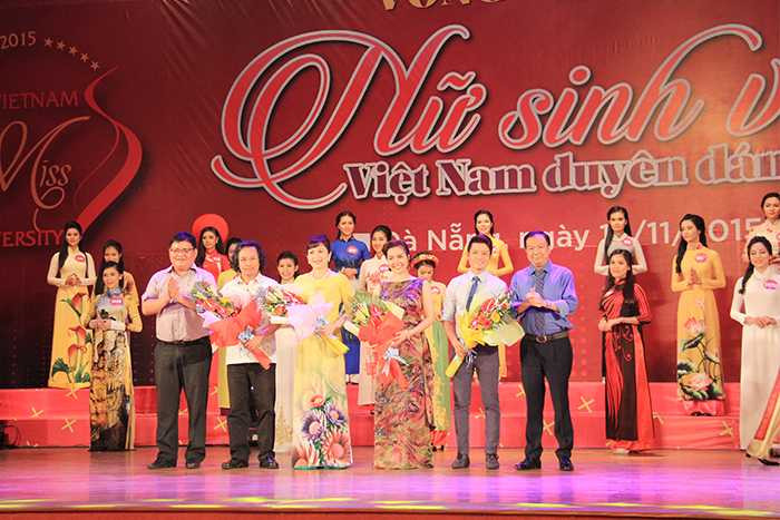 Nữ sinh viên Việt Nam duyên dáng 2015