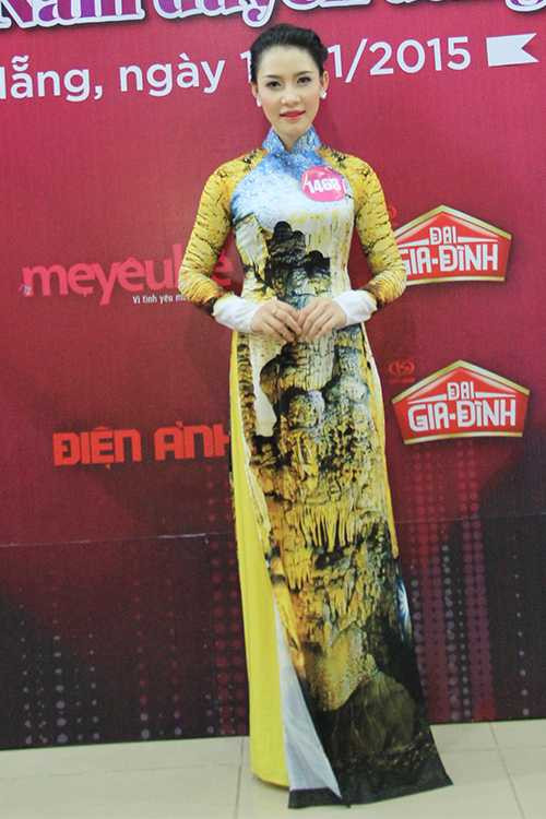 Nữ sinh viên Việt Nam duyên dáng 2015