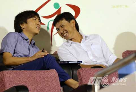 HLV Miura tới dự khán trận đấu (Ảnh: Quang Minh)