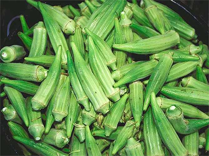 Đậu bắp: cũng giúp tăng chiều cao. Nó rất giàu vitamin, chất xơ, nước, carbohydrate và chất khoáng. Nó là một loại rau rất bổ dưỡng. Các chất dinh dưỡng trong đậu bắp giúp kích thích các hormone tăng trưởng trong cơ thể. 