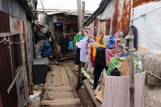 Có một khu nghèo 'nổi' giữa phố biển Nha Trang