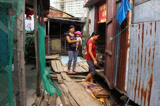 Có một khu nghèo 'nổi' giữa phố biển Nha Trang