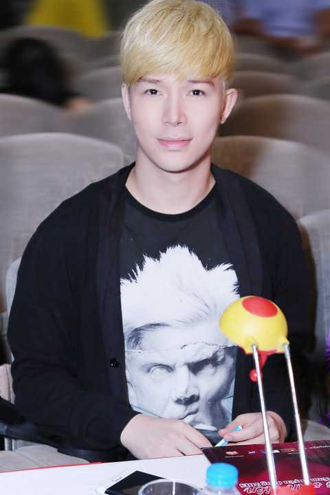 Đều là những ngôi sao có nhiều kinh nghiệm trên ghế nóng của các cuộc thi uy tín trong và ngoài nước, không chỉ tiếp lửa cho các phần thi, với chuyên môn vững chắc, Nathan Lee và Ngọc Anh còn đem đến cho thí sinh nhiều lời khuyên chân thành và quý báu.