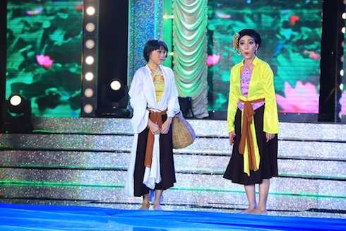 thu trang lâm tố như