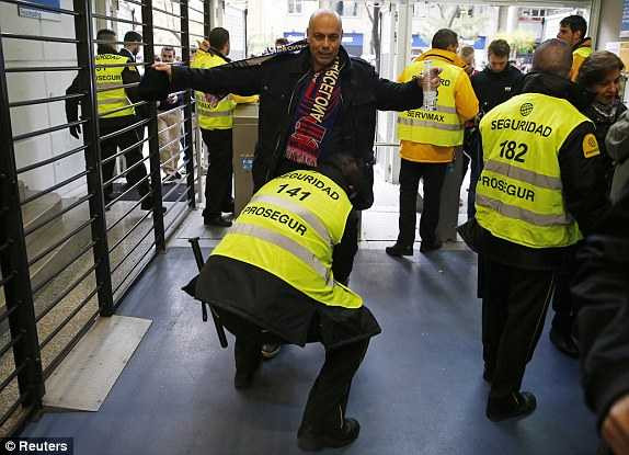 Trực tiếp Real vs Barca: Siêu kinh điển chờ Ronaldo, Messi