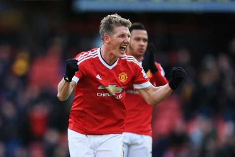 Schweinsteiger giúp MU có 3 điểm, đồng thời gây áp lực lên Arsenal, Man City Schweinsteiger giúp MU có 3 điểm, đồng thời gây áp lực lên Arsenal, Man City