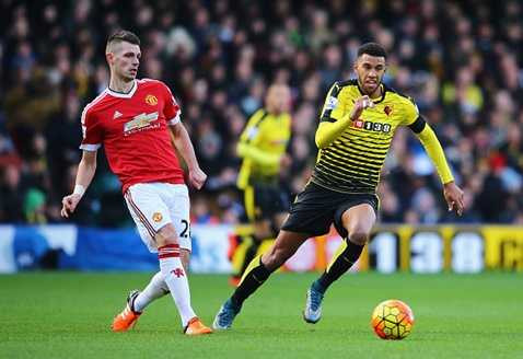 Sau vài trận dự bị, Schneiderlin đã trở lại trong đội hình xuất phát Sau vài trận dự bị, Schneiderlin đã trở lại trong đội hình xuất phát