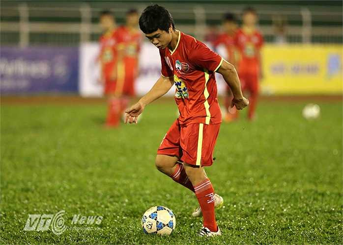 Trong chiếc áo số 10, Phượng đã lập nhiều siêu phẩm và từng được gọi là CP10. (Ảnh: Quang Minh)