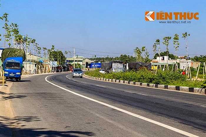 Dự án đường Mỹ Phước - Tân Vạn có tổng vốn đầu tư hơn 1.367 tỉ đồng do Tổng Công ty Đầu tư và Phát triển công nghiệp - TNHH MTV Becamex IDC làm chủ đầu tư theo hình thức BOT (xây dựng - kinh doanh - chuyển giao).