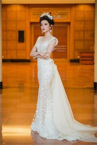 Thời gian gần đây, cô tham gia nhiều các hoạt động giải trí.