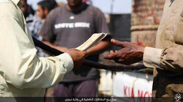 Rùng mình với những cách 'làm giàu' của tổ chức khủng bố IS