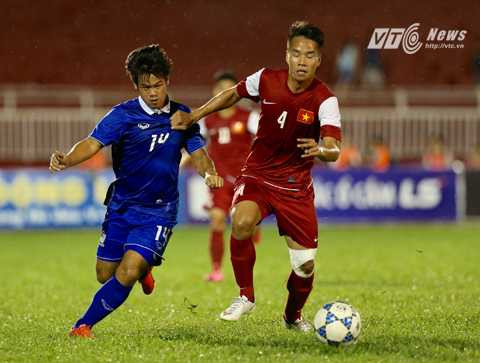 U21 Thái Lan thua vì trời mưa