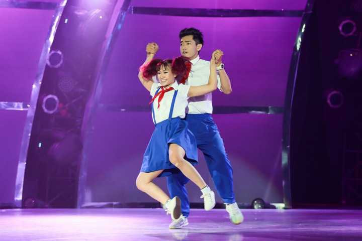 Kết hợp biểu cảm hài hước hay khoảnh khắc Quang Đăng bị lột quần, tiết mục được ban giám khảo đánh giá cao về cả chuyên môn lẫn yếu tố giải trí. Đông đảo khán giả hò reo cổ vũ khi theo dõi phần thi đầy sôi động này.