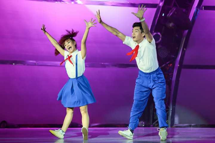 Anh cũng trở thành gương mặt đắt show, liên tục xuất hiện ở nhiều chương trình khác nhau. Ngoài Thử thách cùng bước nhảy, Quang Đăng còn đảm nhận vai trò biên đạo cho toàn bộ chương trình Người hùng tí hon, kết hợp cùng thí sinh Huyền Thanh tại Bước nhảy ngàn cân... Ngoài chuyên môn nhảy múa, Quang Đăng còn lấn sân điện ảnh và tham gia nhiều MV của các ca sĩ với lợi thế gương mặt điện ảnh, khả năng diễn xuất tự nhiên.