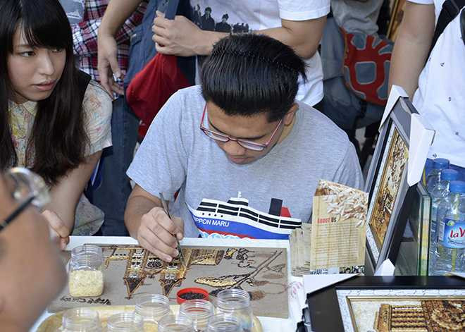 Tranh gạo Việt Nam cuốn hút thanh niên tài năng Đông Nam Á - Nhật Bản